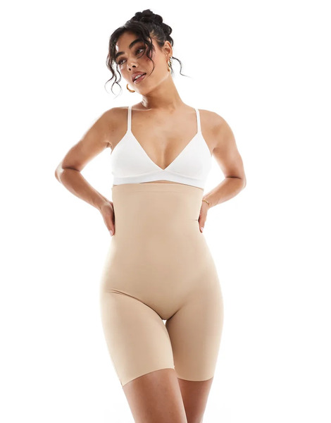  Commando Classic Control High Waisted Short In Beige Neutral 