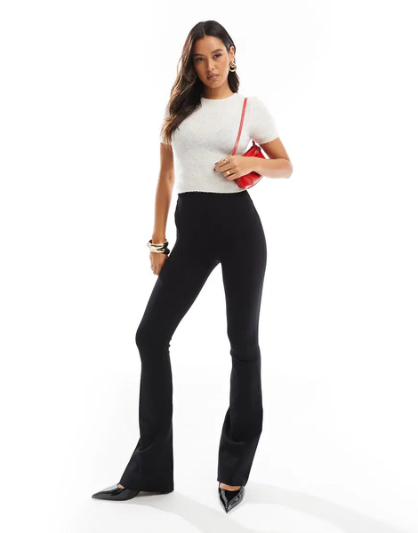  Commando Neoprene Control Flare Legging In Black 