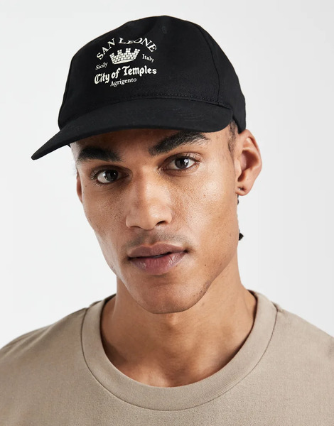  Cotton On Graphic Cap In Black 