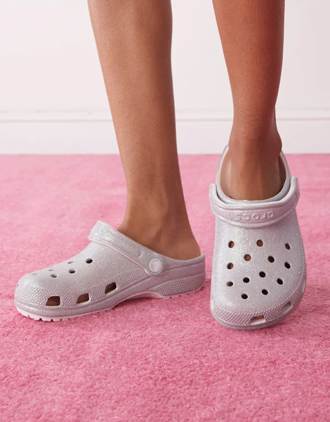  Crocs Classic Glitter Clog In White 