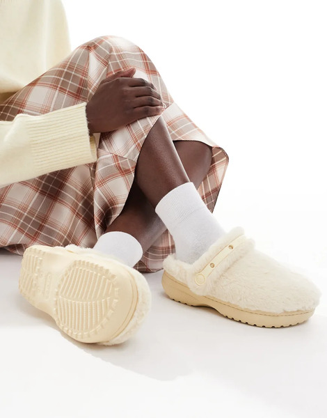  Crocs Unfurgettable Clog In Vanilla Neutral 
