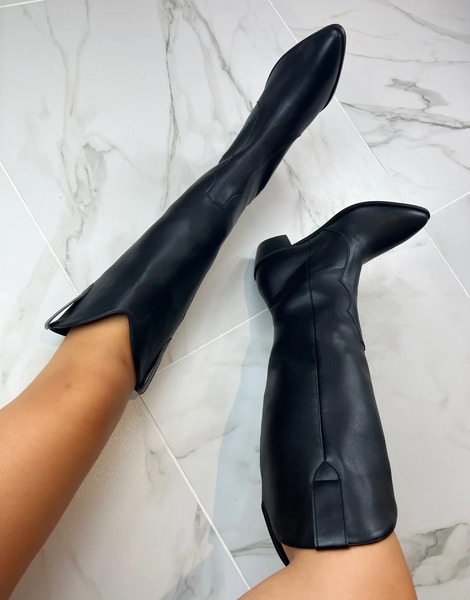  Dia Studios Cowboy Boots In Black 
