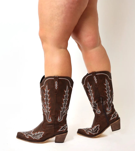  Dia Studios Plus Size Wide Leg Fit Cowboy Western Boots In Brown 
