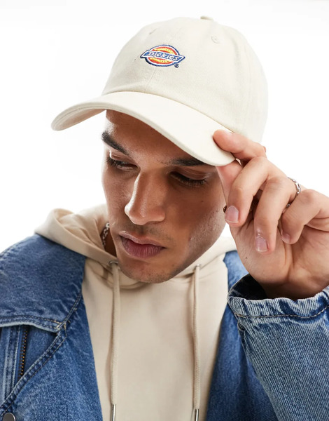  Dickies Hardwick Cap In Off White 