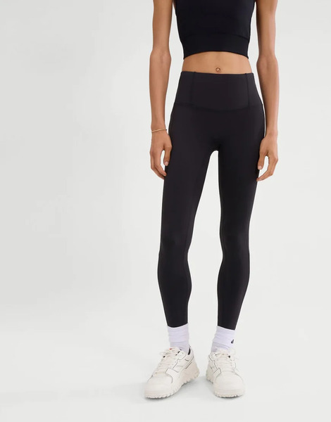  Ellesse Pernik Legging In Black 