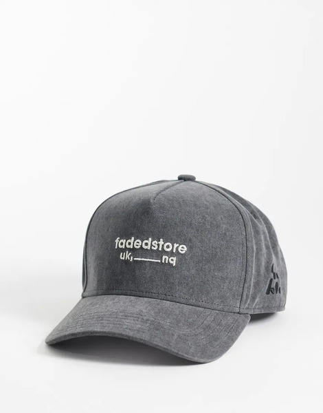  Faded Store Logo Cap In Washed Black 