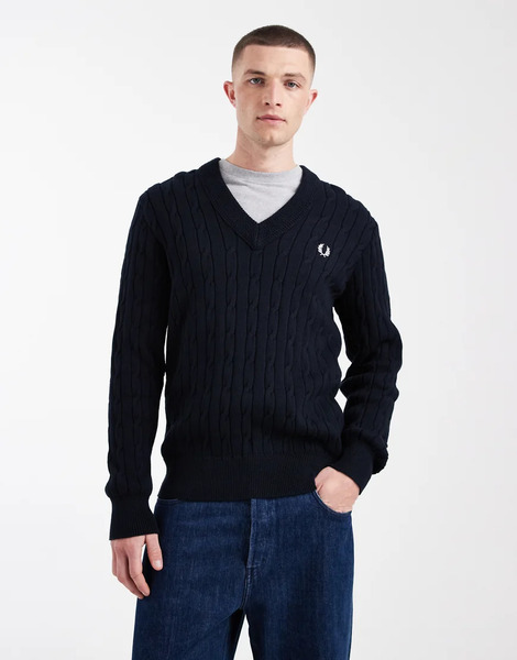  Fred Perry Cable Knit V Neck Logo Jumper In Navy 