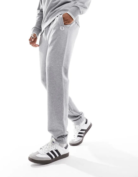  Fred Perry Loopback Sweatpants In Grey 