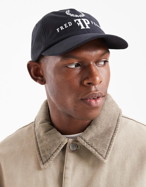  Fred Perry Monogram Logo Cap In Navy 