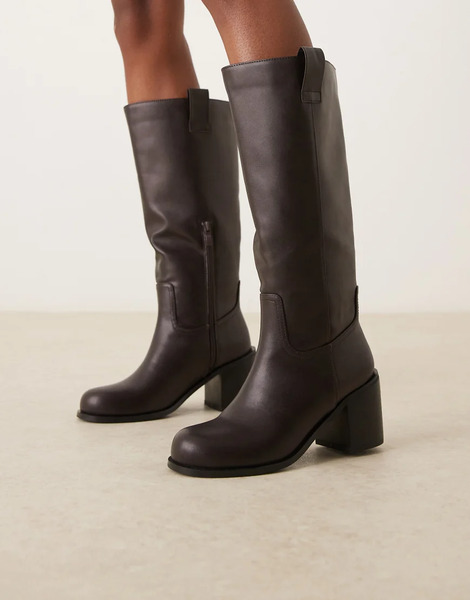  Glamorous Block Heeled Knee Boots In Brown 