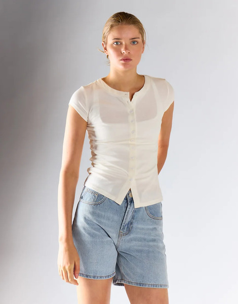  Glamorous Button Front Tee In White 