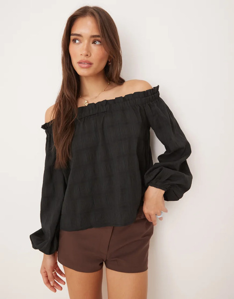  Glamorous Off Shoulder Voluminous Fit Blouse In Black Check 