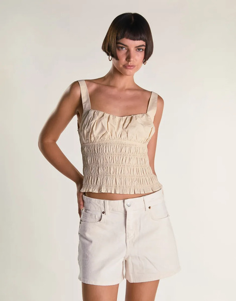  Glamorous Regular Fit Denim Short In Ecru Neutral 