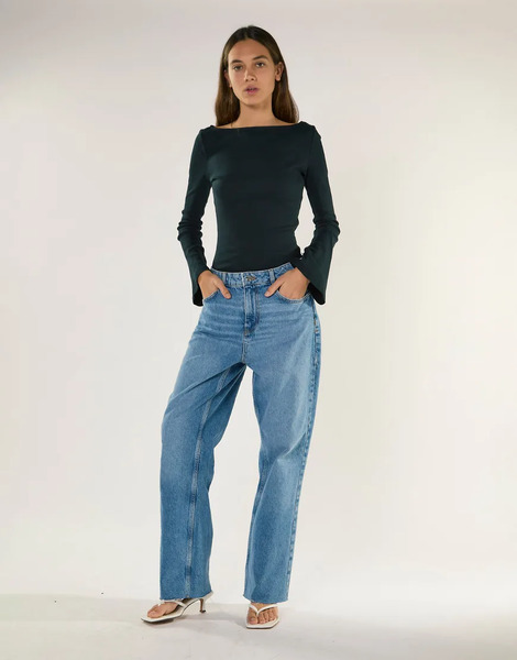  Glamorous Relaxed Straight Leg In Mid Blue Denim 