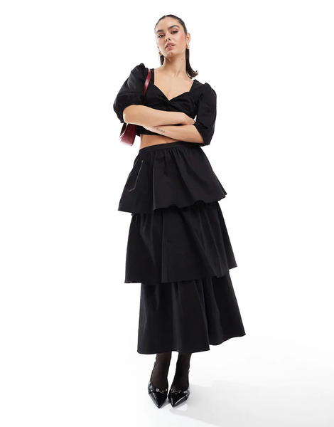 Glamorous Tiered Midi Skirt In Black 