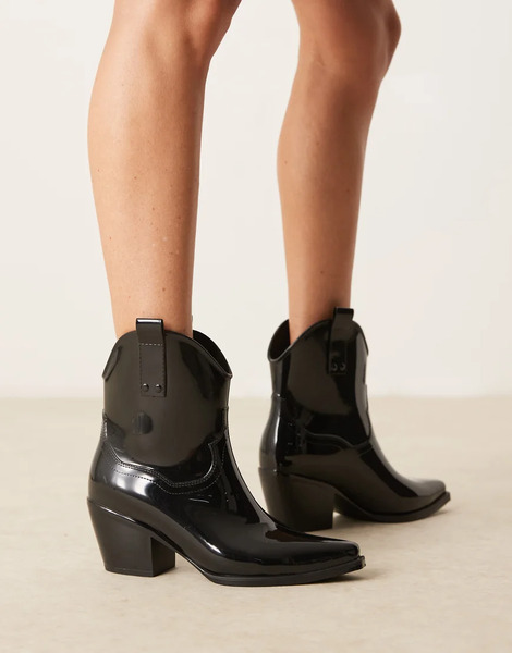  Glamorous Welly Western Boots In Black 