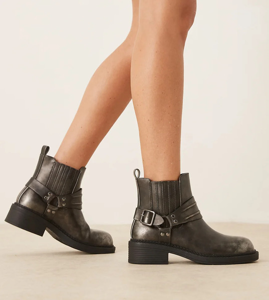  Glamorous Wide Fit Harness Low Ankle Boots In Washed Black 