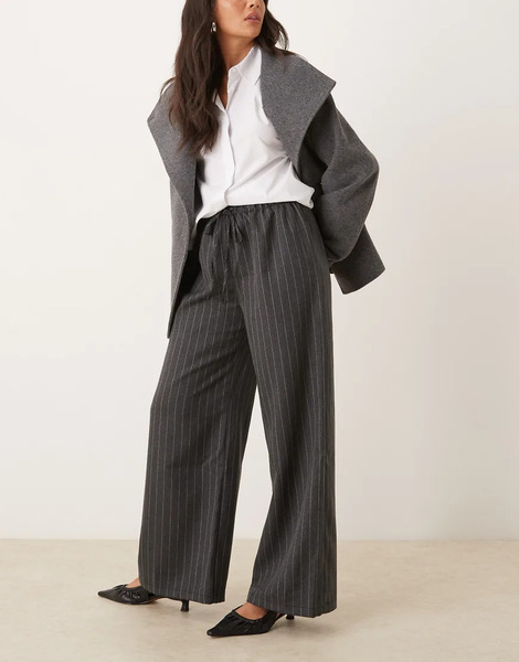  Glamorous Wide Leg Trousers In Dark Grey Pinstripe 