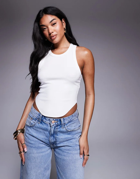  Good American Micro Rib Tank Top In White 
