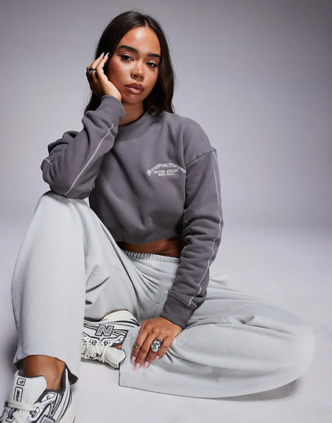  Good For Nothing Cropped Sweatshirt In Dark Grey 