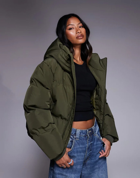  Good For Nothing Hooded Puffer Jacket In Green 