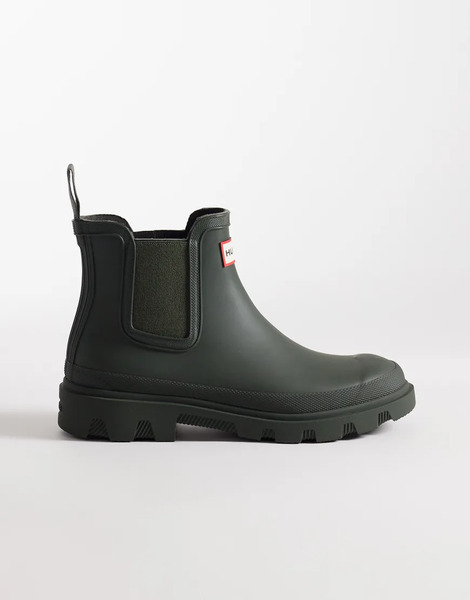  Hunter Downpour Chelsea Boot In Dark Olive Green 