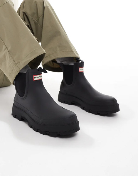  Hunter Unisex Elements Chelsea Boot In Black 