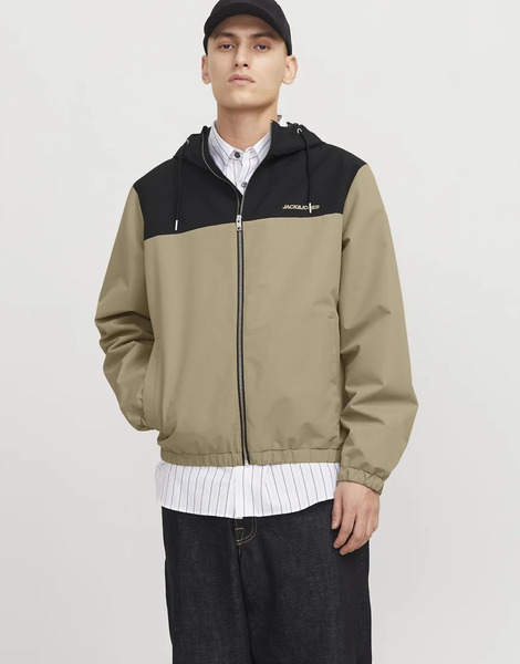  Jack & Jones Jacket In Green 