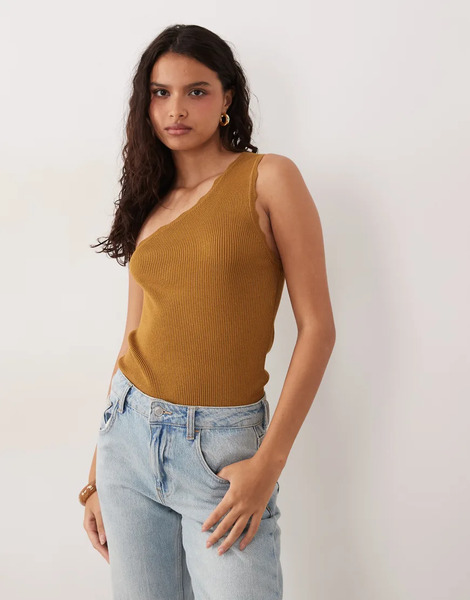  Jdy One Shoulder Scallop Edge Top In Light Brown 