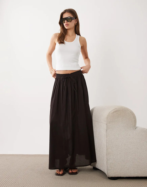  Jdy Pleated Maxi Skirt In Brown 