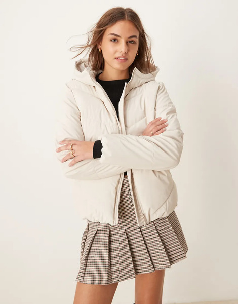 Jdy Short Puffer Jacket In Off White 