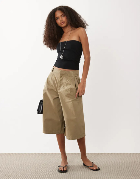  Jdy Tailored Bermuda Shorts In Light Khaki Green 