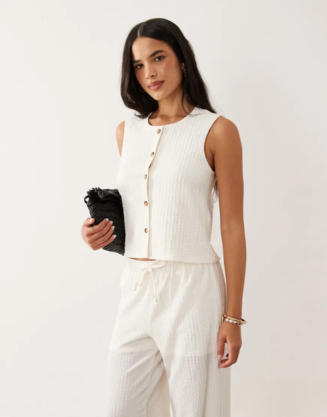  Jdy Textured Waistcoat Co Ord In White 