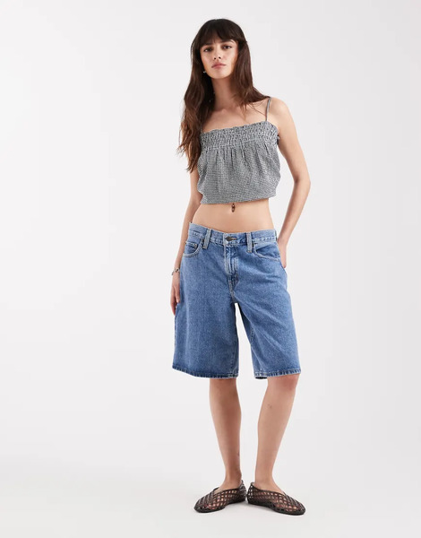  Levi's Middy Jort In Mid Blue 