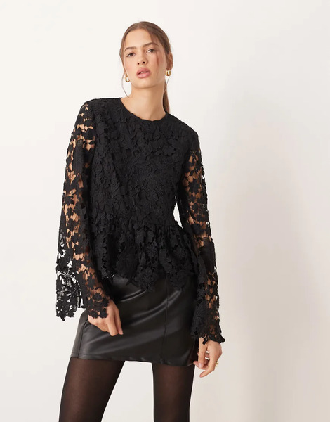  Lovedrobe Floral Lace Bell Sleeve Peplum Top In Black 