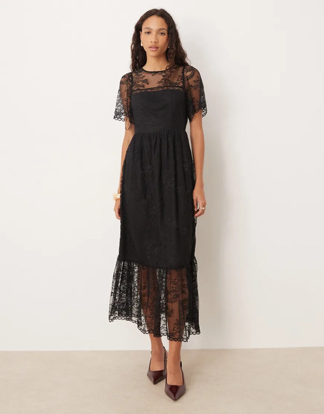  Lovedrobe Short Sleeve Lace Midi Dress In Black 