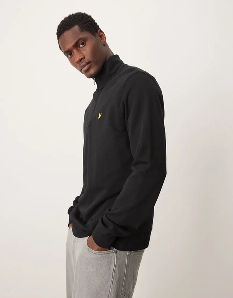  Lyle & Scott Quarter Zip Sweatshirt In Black 