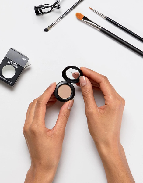  Mac Matte Small Eyeshadow   Omega Brown 