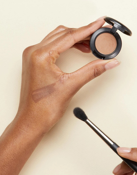  Mac Satin Small Eyeshadow   Cork Brown 