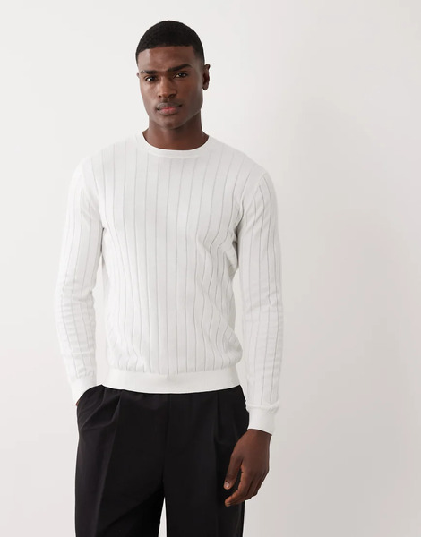  Mnango Long Sleeve Fine Knit Ribbed Sweater In White 