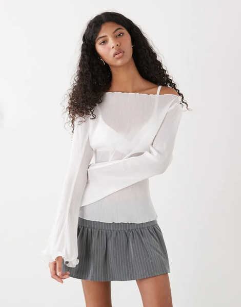  Monki Sheer Floaty Long Sleeve Top In White 