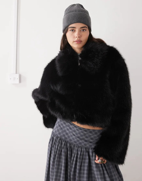  Monki Short Faux Fur Jacket In Black 