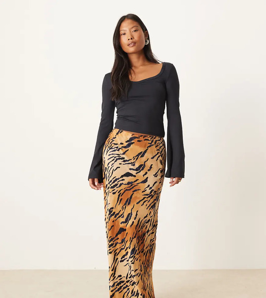  Never Fully Dressed Petite Maxi Skirt In Tiger Print Multi 