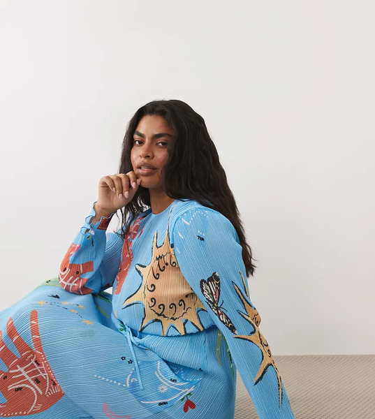  Never Fully Dressed Plus Gaia Plisse Long Sleeve Midi Dress In Celestial Blue Print 