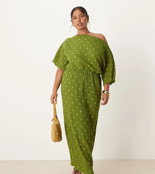  Never Fully Dressed Plus Tilly Off Shoulder Plisse Maxi Dress In Green 
