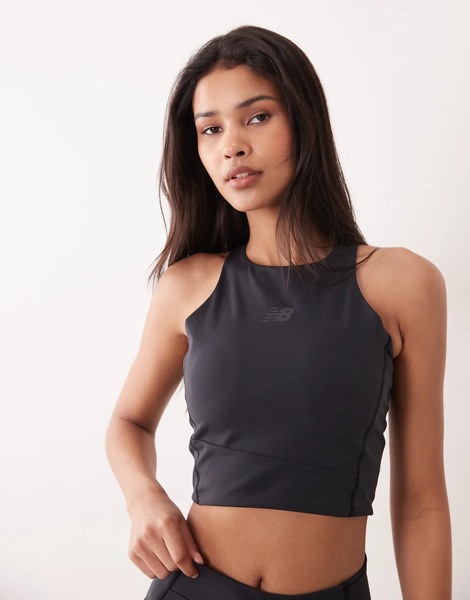  New Balance Cropped Tank In Black 