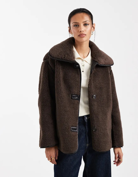  New Look Bonded Borg Jacket In Chocolate Brown 
