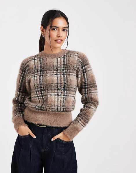  New Look Fluffy Check Jumper In Brown 