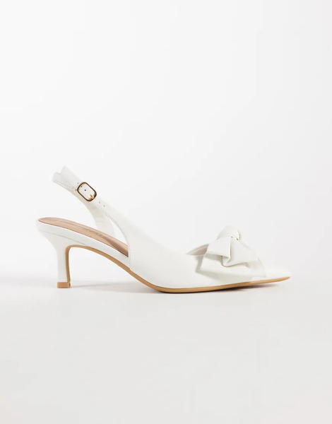  New Look Oversized Bow Sling Back Heeled Shoe In White 