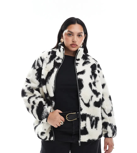  New Look Curve Abstract Printed Borg Jacket In Cream White 